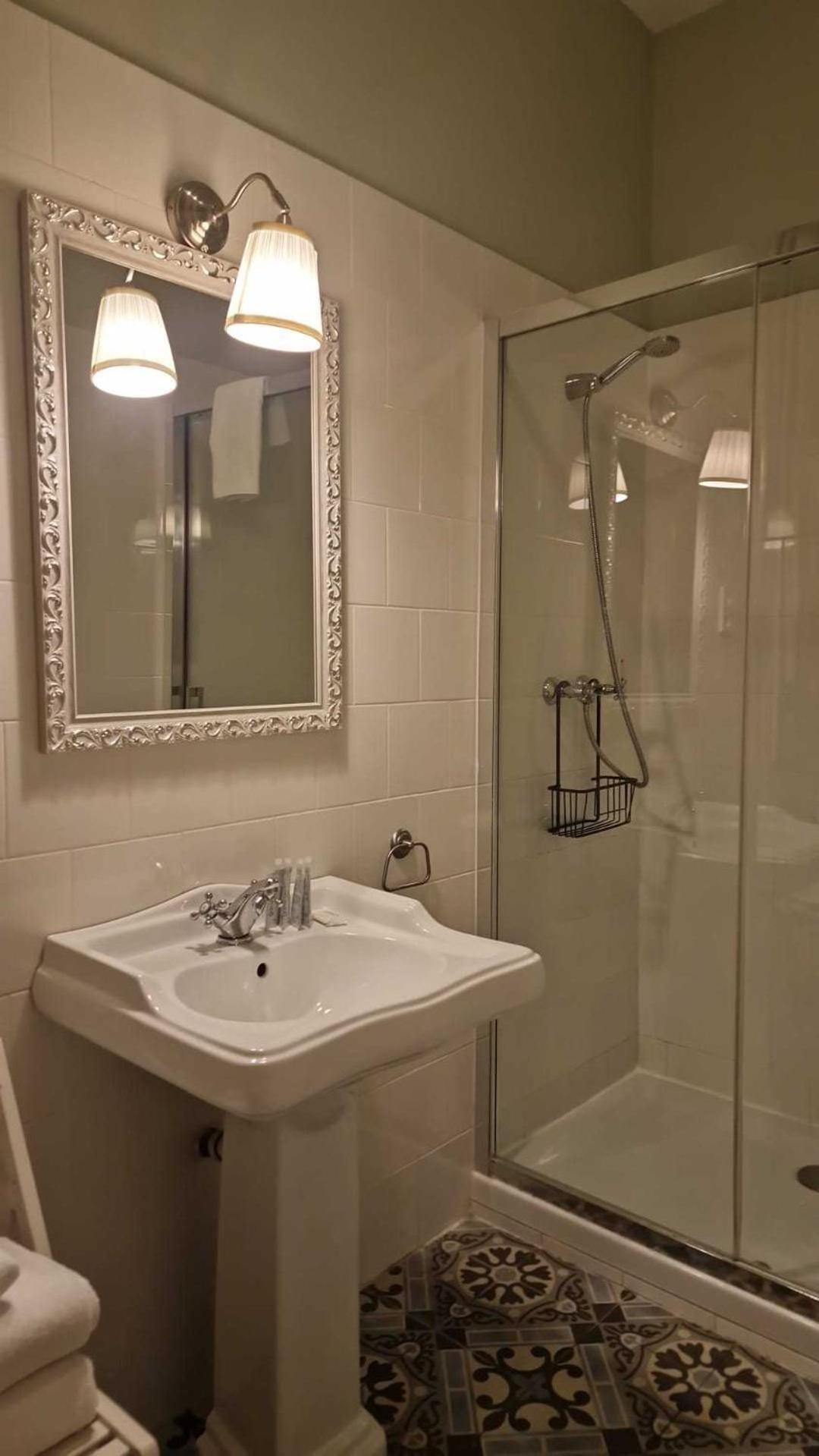 Lumine Luxury Suites By Gaiarooms Барселона Экстерьер фото